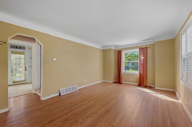 510 Thomas Street, Ypsilanti, MI 48198