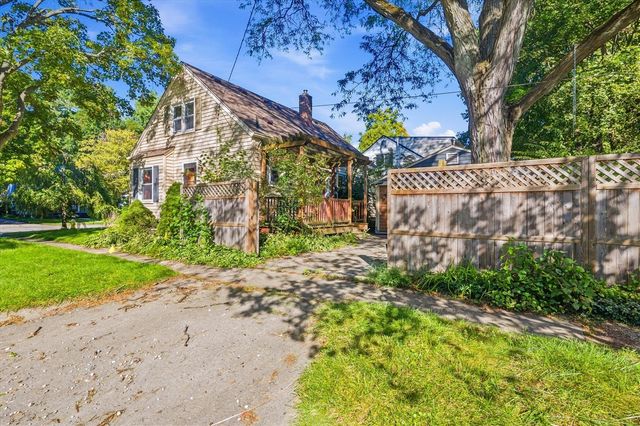510 Thomas Street, Ypsilanti, MI 48198