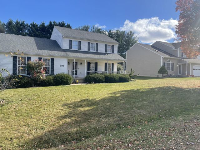 112 ARROWHEAD LN, Stuarts Draft, VA 24477