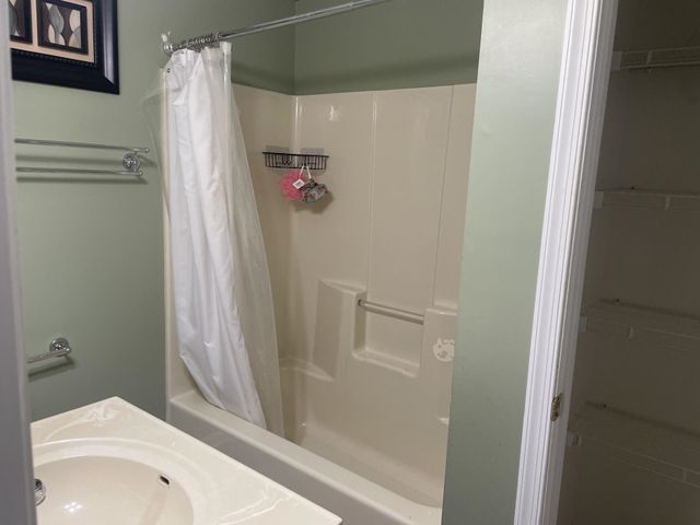 112 ARROWHEAD LN, Stuarts Draft, VA 24477