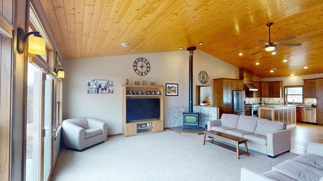 N16040 County Road K, Galesville, WI 54630