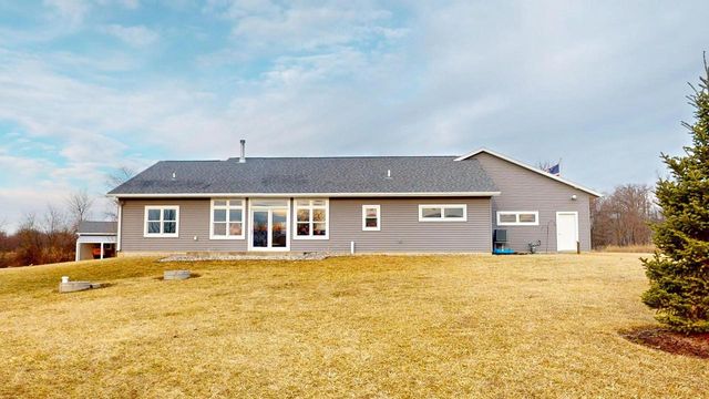N16040 County Road K, Galesville, WI 54630