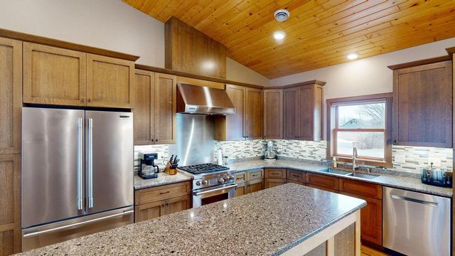 N16040 County Road K, Galesville, WI 54630