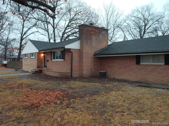 4656 Toepfer Road, Warren, MI 48091