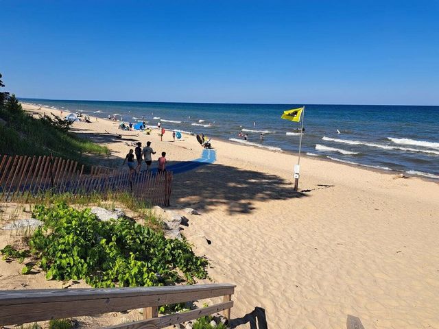 19138 77th Street, South Haven, MI 49090