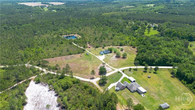 315 Jeanies Road, Hinesville, GA 31313
