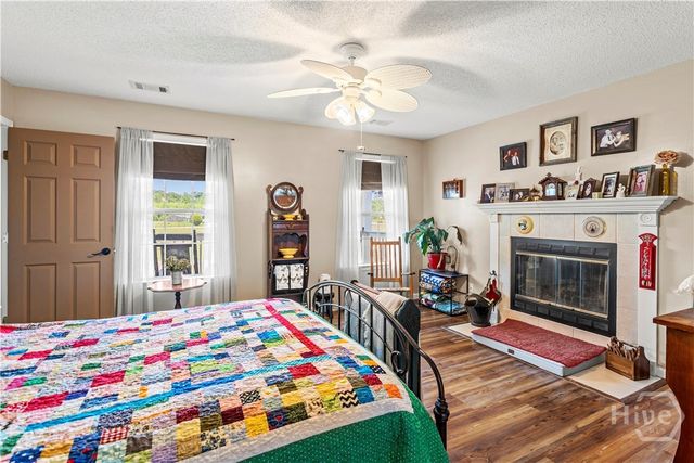 315 Jeanies Road, Hinesville, GA 31313