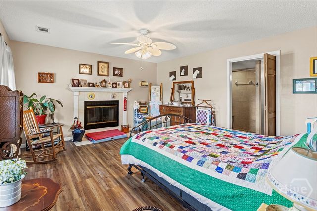 315 Jeanies Road, Hinesville, GA 31313