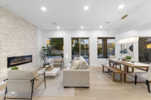 22339 N 77TH Street, Scottsdale, AZ 85255