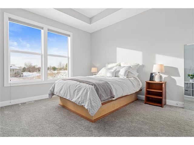 1501 Southpoint Drive, Hudson, WI 54016