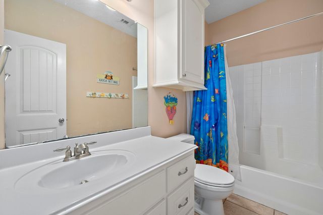 970 Bolivar Dunes Boulevard, Gilchrist, TX 77617