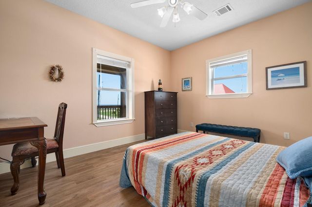970 Bolivar Dunes Boulevard, Gilchrist, TX 77617