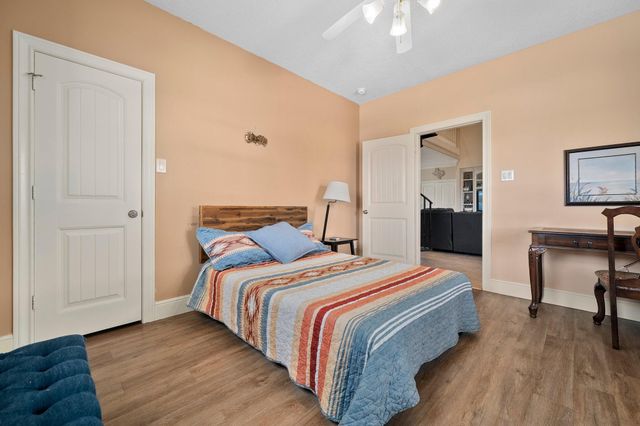 970 Bolivar Dunes Boulevard, Gilchrist, TX 77617