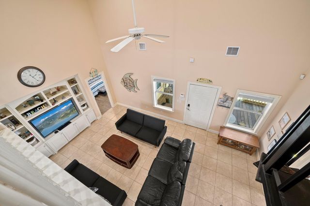970 Bolivar Dunes Boulevard, Gilchrist, TX 77617