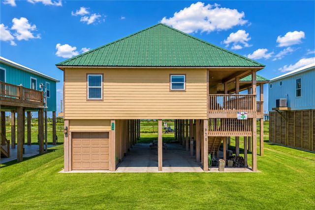 970 Bolivar Dunes Boulevard, Gilchrist, TX 77617