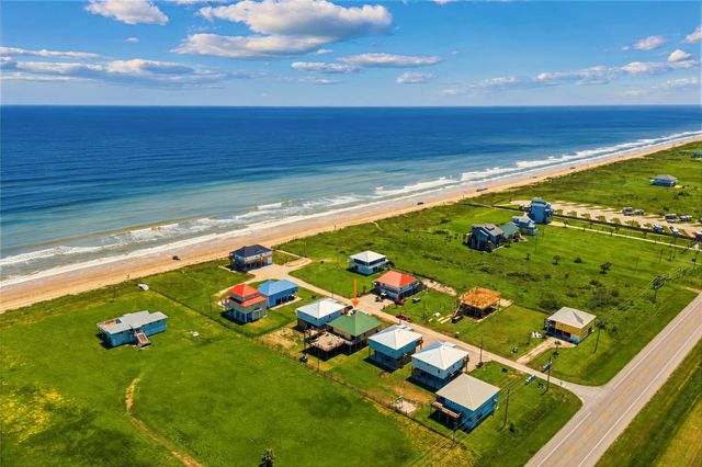970 Bolivar Dunes Boulevard, Gilchrist, TX 77617