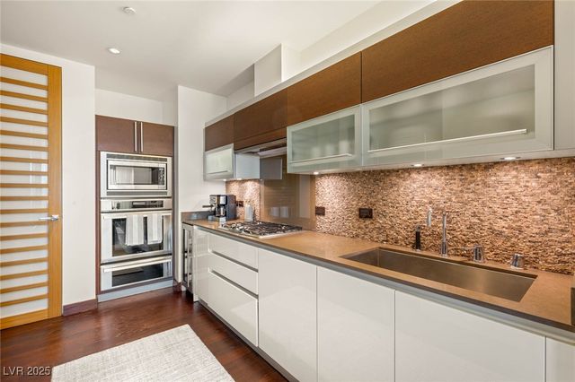 3750 Las Vegas Boulevard 3302, Las Vegas, NV 89158