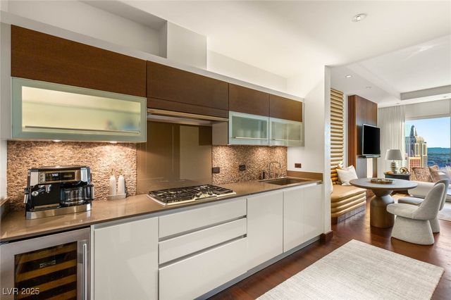 3750 Las Vegas Boulevard 3302, Las Vegas, NV 89158