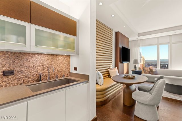 3750 Las Vegas Boulevard 3302, Las Vegas, NV 89158