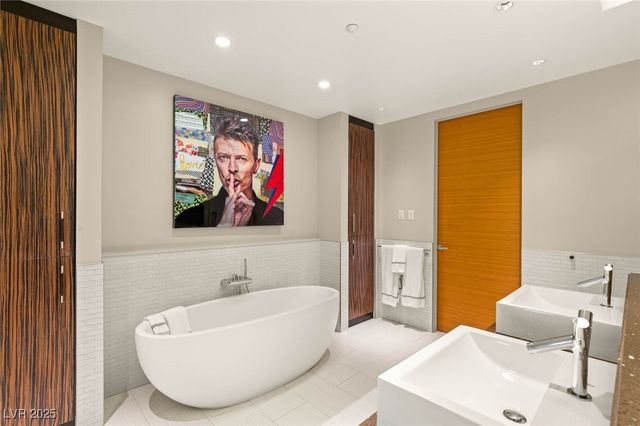 3750 Las Vegas Boulevard 3302, Las Vegas, NV 89158