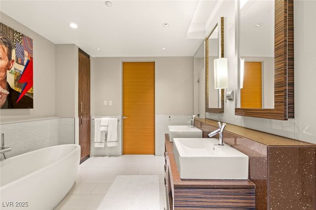 3750 Las Vegas Boulevard 3302, Las Vegas, NV 89158