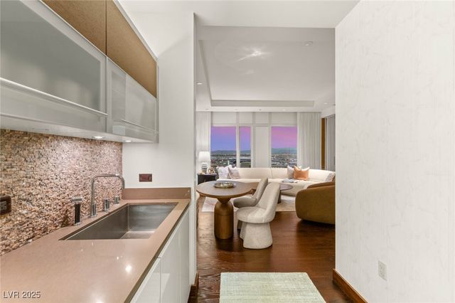 3750 Las Vegas Boulevard 3302, Las Vegas, NV 89158