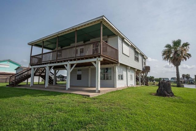 1304 County Road 202, Sargent, TX 77414