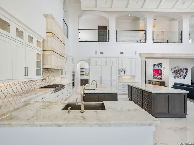 23 Grand Terrace, San Antonio, TX 78257