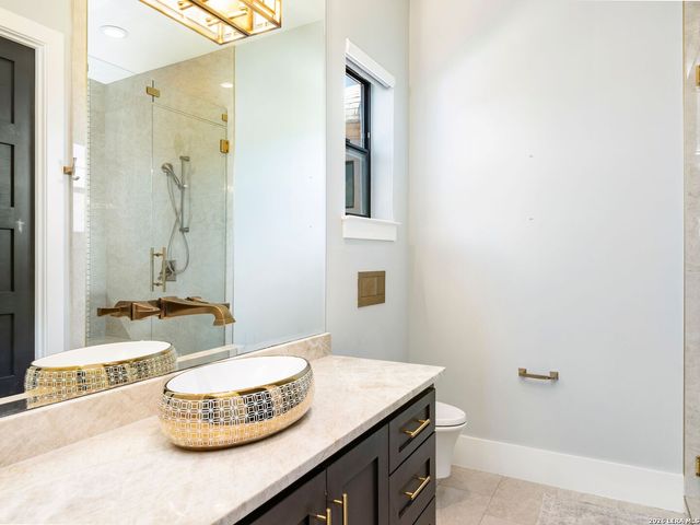 23 Grand Terrace, San Antonio, TX 78257