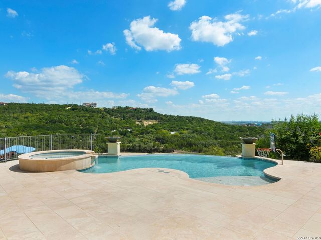 23 Grand Terrace, San Antonio, TX 78257