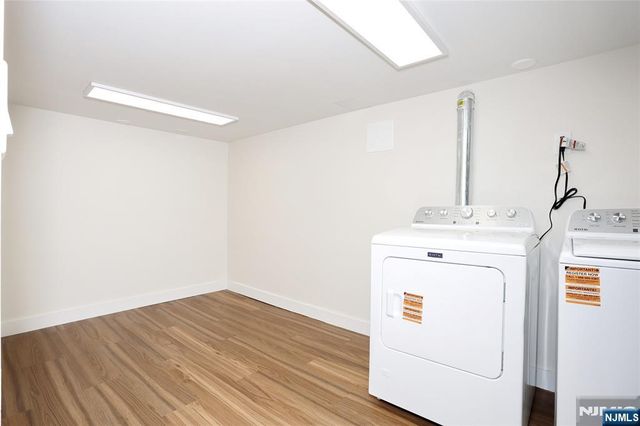 20 Dojean Court, Bergenfield, NJ 07621