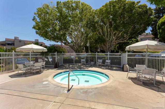 7123 Camino Degrazia 132, San Diego, CA 92111