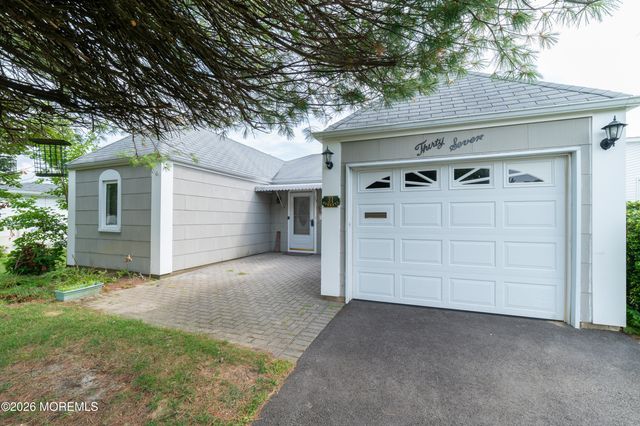 37 Watkins Road, Brick, NJ 08724