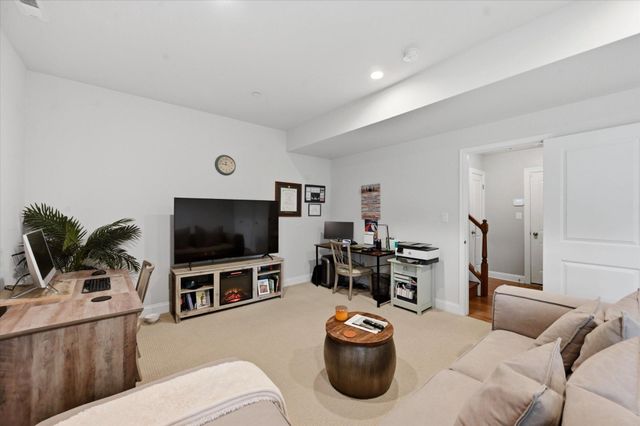 12 LILA LN, Downingtown, PA 19335