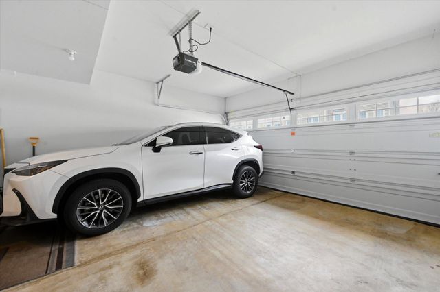 12 LILA LN, Downingtown, PA 19335