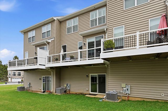 12 LILA LN, Downingtown, PA 19335