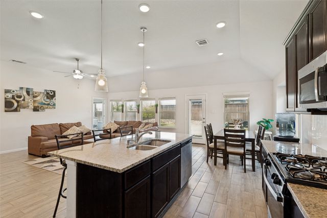 1425 Bellaire Street, Celina, TX 75009