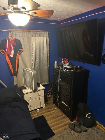 151 Schaefer Drive, Hope, IN 47246