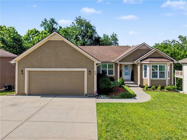 808 Old Stage Road, Pleasant Hill, MO 64080