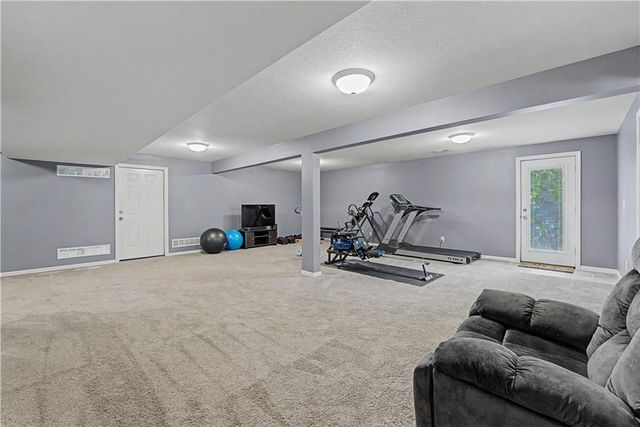 808 Old Stage Road, Pleasant Hill, MO 64080