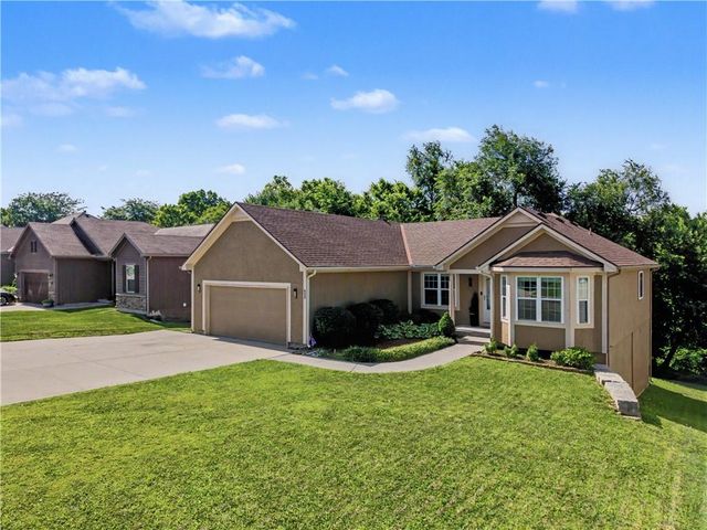 808 Old Stage Road, Pleasant Hill, MO 64080