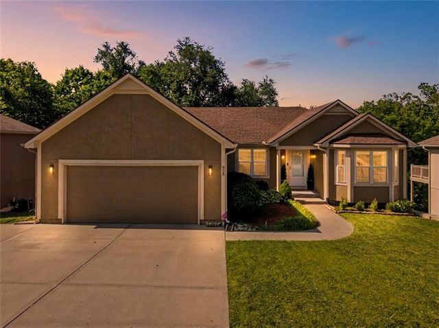 808 Old Stage Road, Pleasant Hill, MO 64080