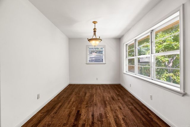 4 Pilot Point Place, Little Rock, AR 72205