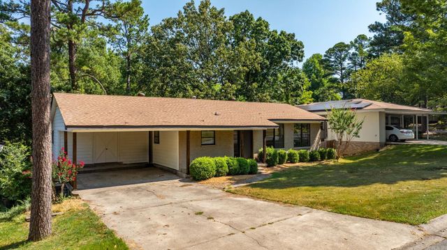 4 Pilot Point Place, Little Rock, AR 72205