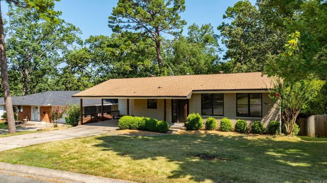 4 Pilot Point Place, Little Rock, AR 72205