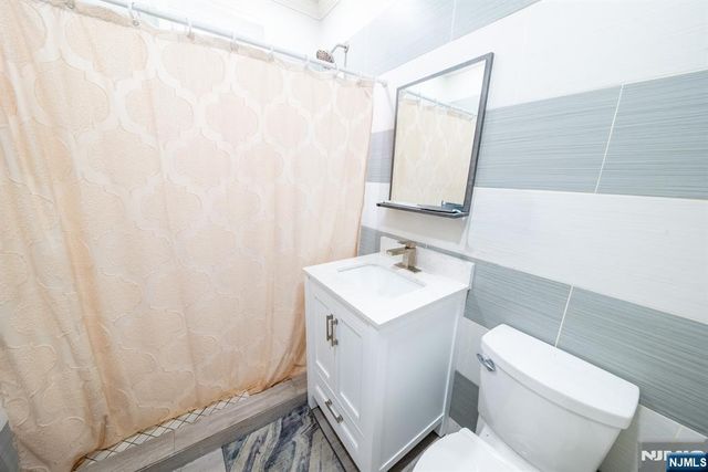 136 North Street, Jersey City, NJ 07307