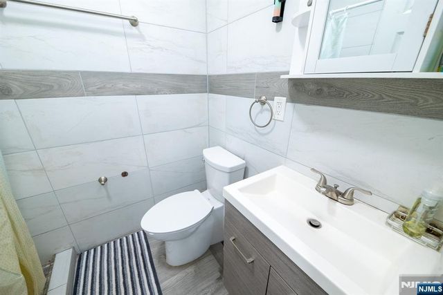 136 North Street, Jersey City, NJ 07307