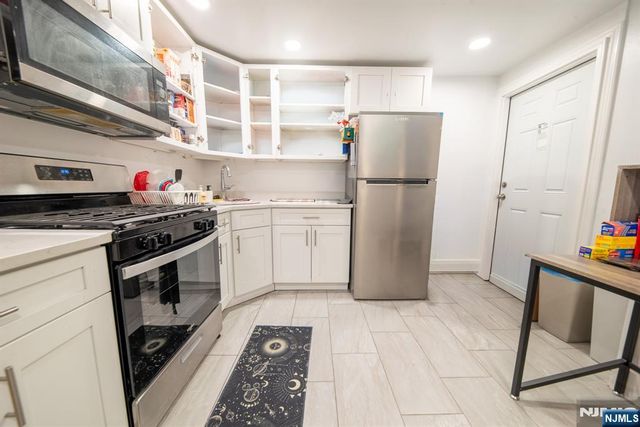 136 North Street, Jersey City, NJ 07307
