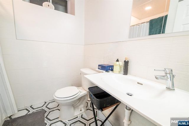 136 North Street, Jersey City, NJ 07307