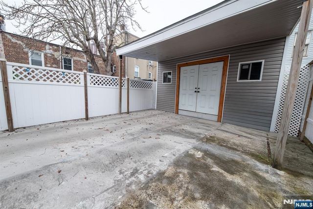 136 North Street, Jersey City, NJ 07307